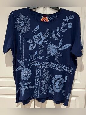 Johnny Was Cotton Lyra Relaxed Crew Neck Tee Size XL Navy NWT Embroidered